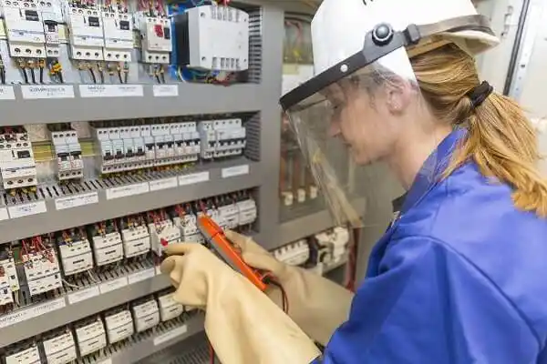 electrician Mescal